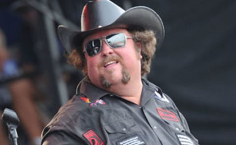 Colt ford working on